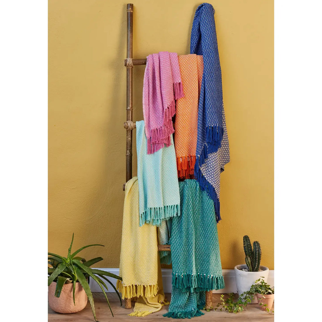 Adding Colour and Texture to Your Home Doesn't Have To Cost The Earth