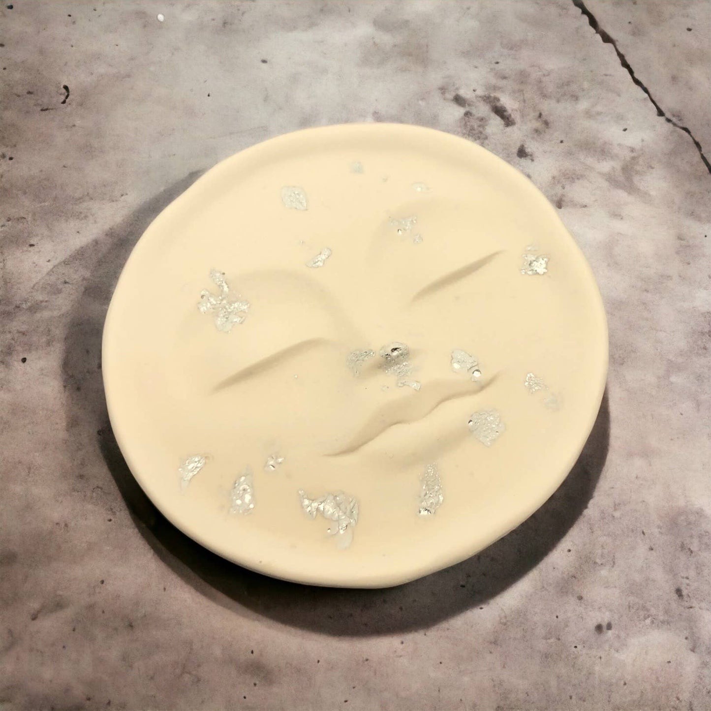 Handmade Jesmonite Face Dish - White & Silver Leaf