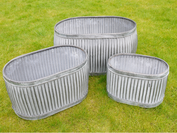 Set of 3 Oval Tubs / Planters