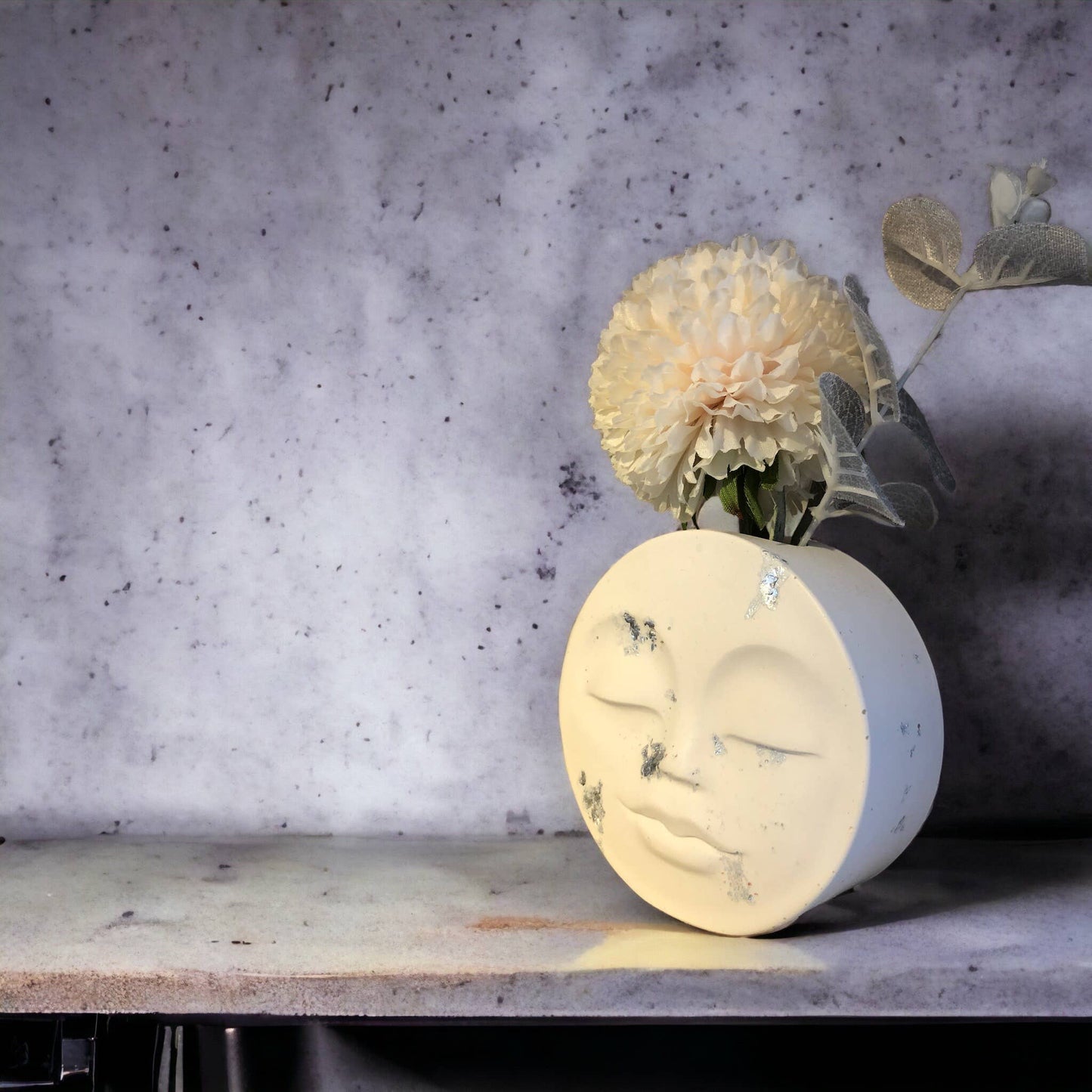 Handmade Jesmonite Standing Face  Pot/Vase - White/Silver