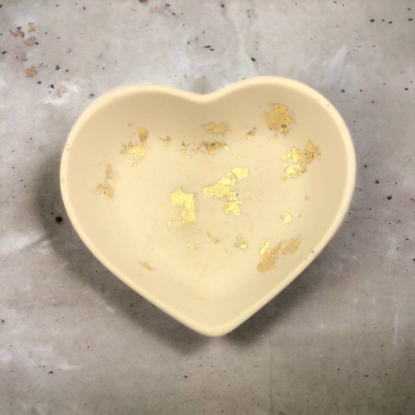 Handmade Jesmonite Mini Heart Dish - Stone & Gold Leaf