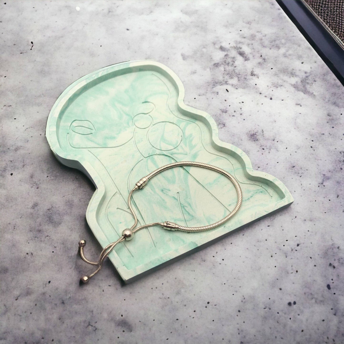 Handmade Jesmonite Body Tray - Green Marble