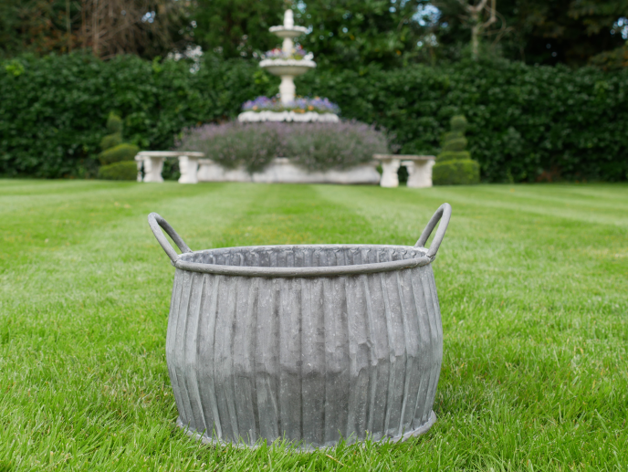 Twin Handled Galvanised Planter / Pot (24cm)