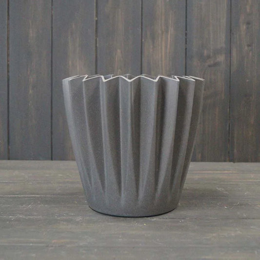 Earthy Anthracite Bamboo Corrugated Pot (19cm)